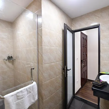 Hanoi Elpis Grand Hotel Exterior photo